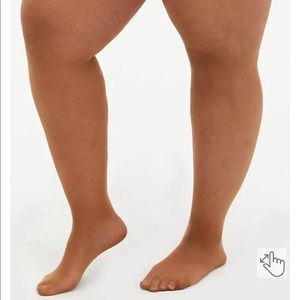 TORRIS SIZE 5/6 SHEER BEIGE TIGHTS NWT